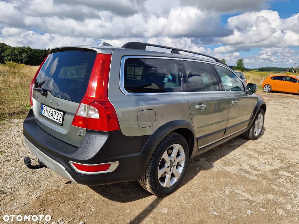Volvo XC 70 - 4