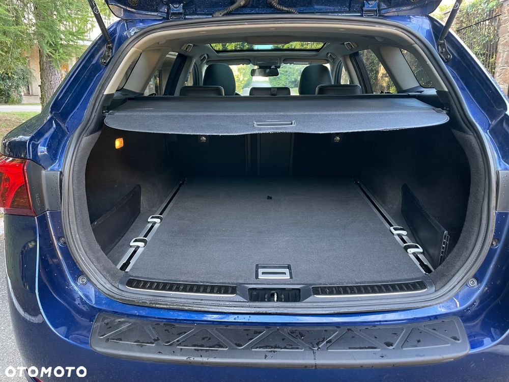 Toyota Avensis 2.0 D-4D Prestige - 21