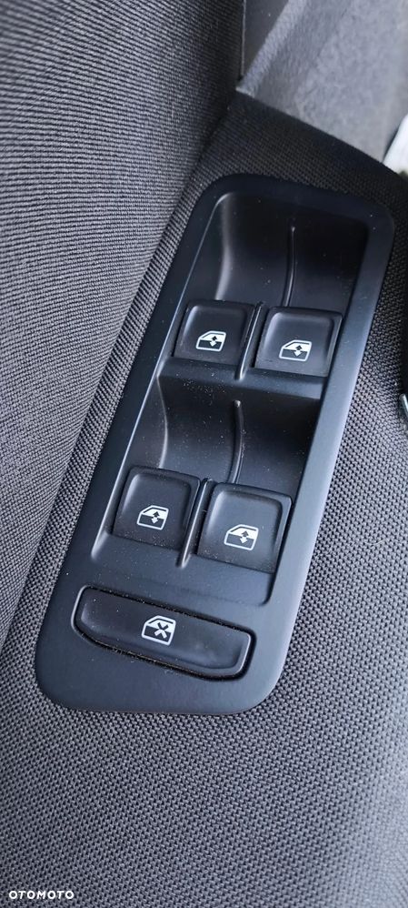 Volkswagen Golf 1.5 TSI BMT Evo Comfortline - 22
