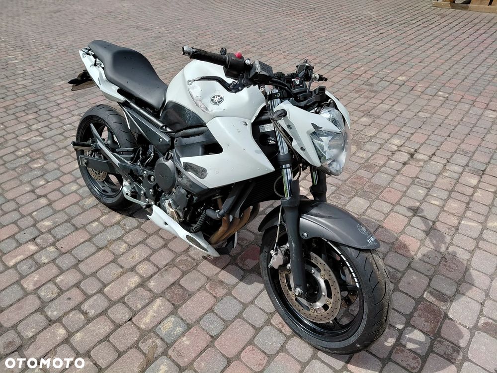 Yamaha XJ - 8