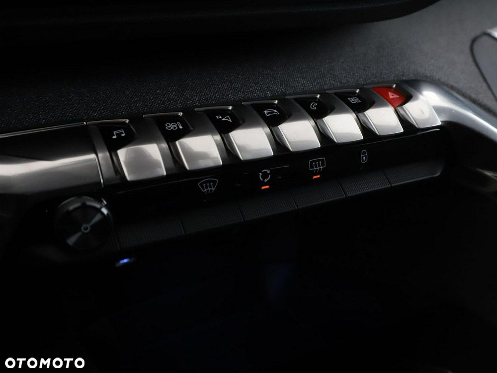 Peugeot 3008 1.2 PureTech Allure - 30