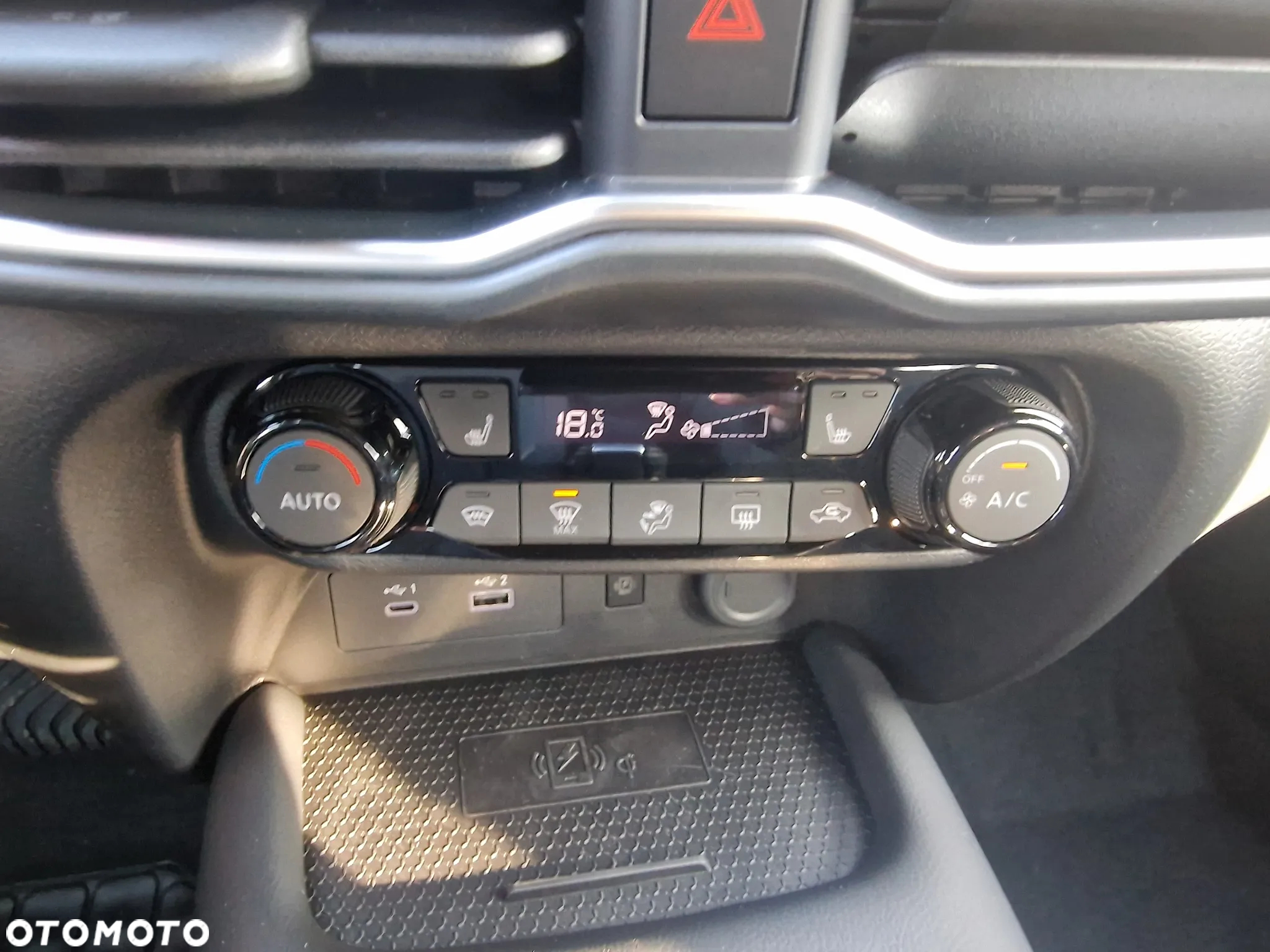 Nissan Juke 1.0 DIG-T N-Connecta DCT - 11