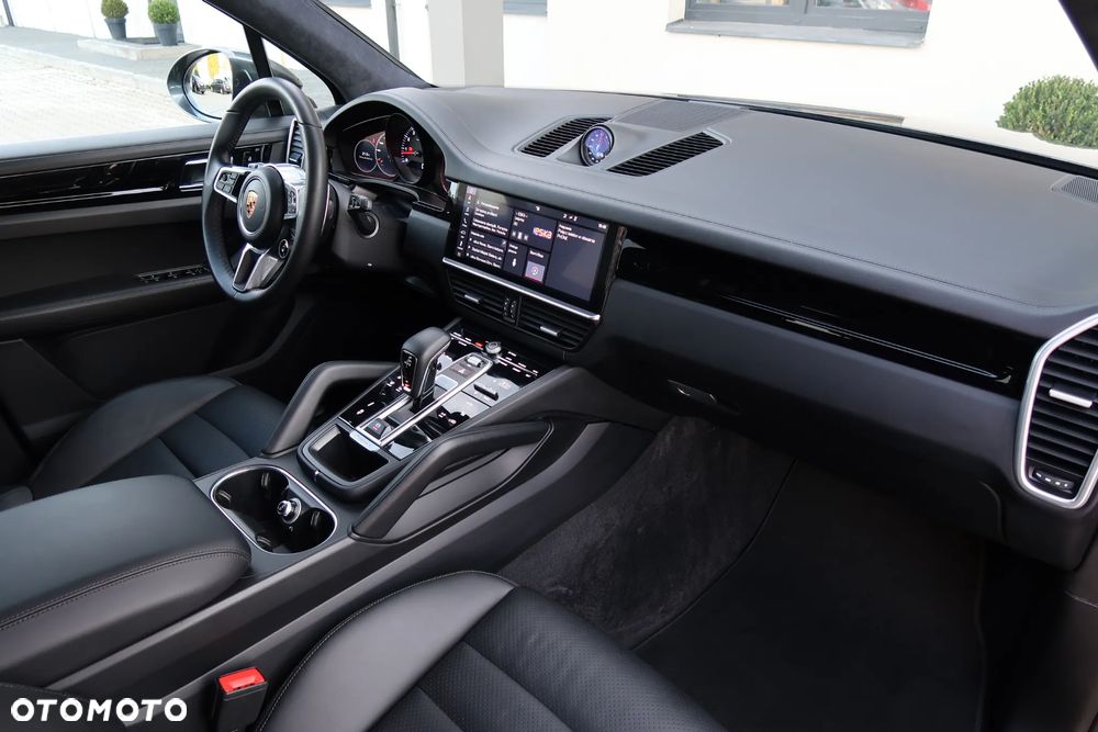 Porsche Cayenne Standard - 23