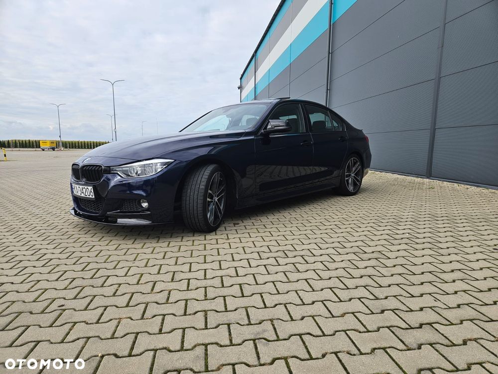 BMW Seria 3 340i M Sport - 11