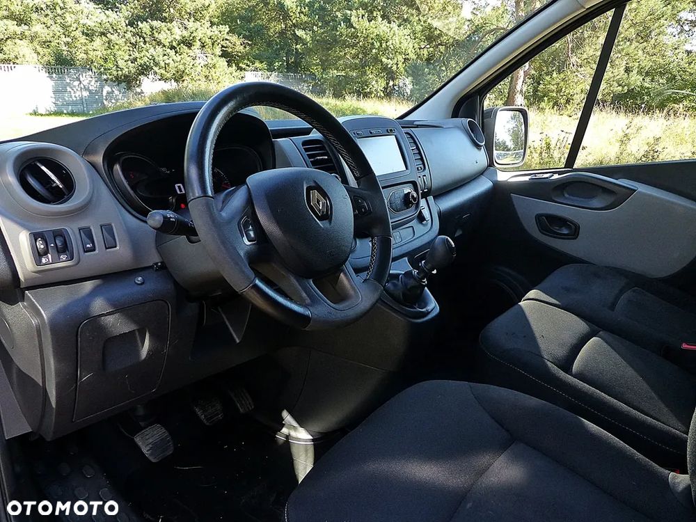 Renault Trafic - 22