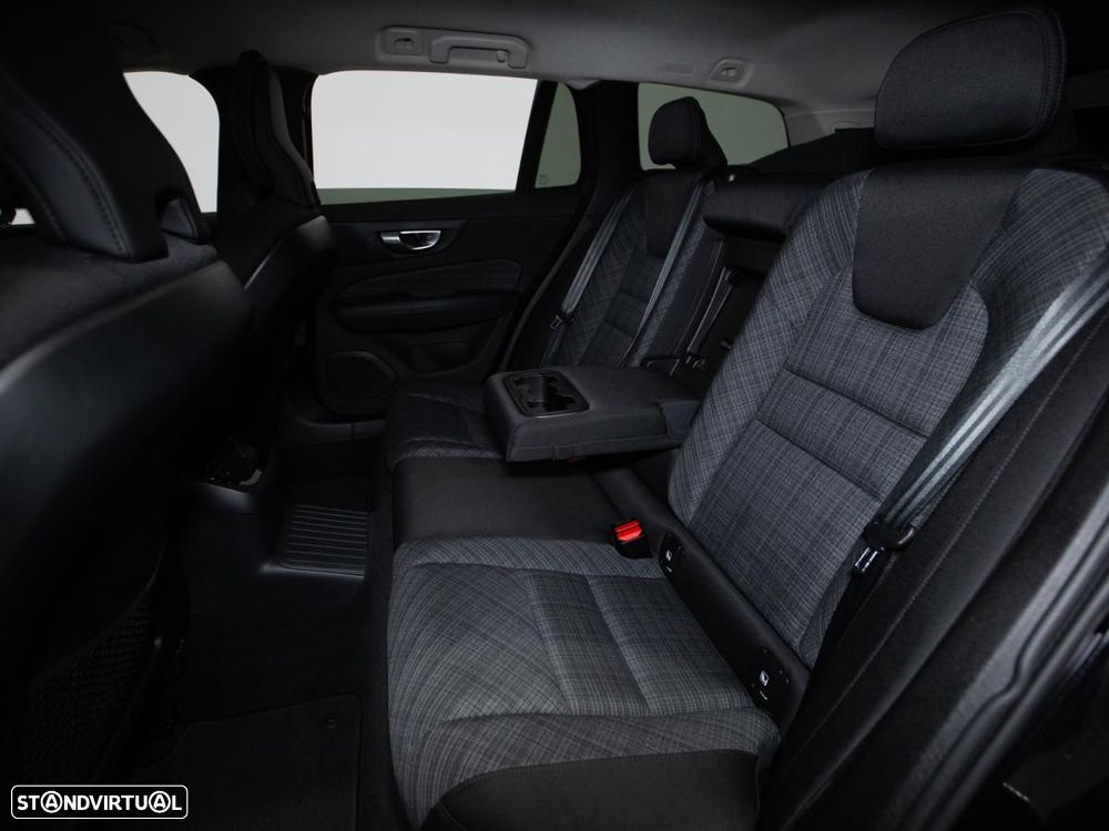 Volvo V60 2.0 T6 AWD TE Core - 11