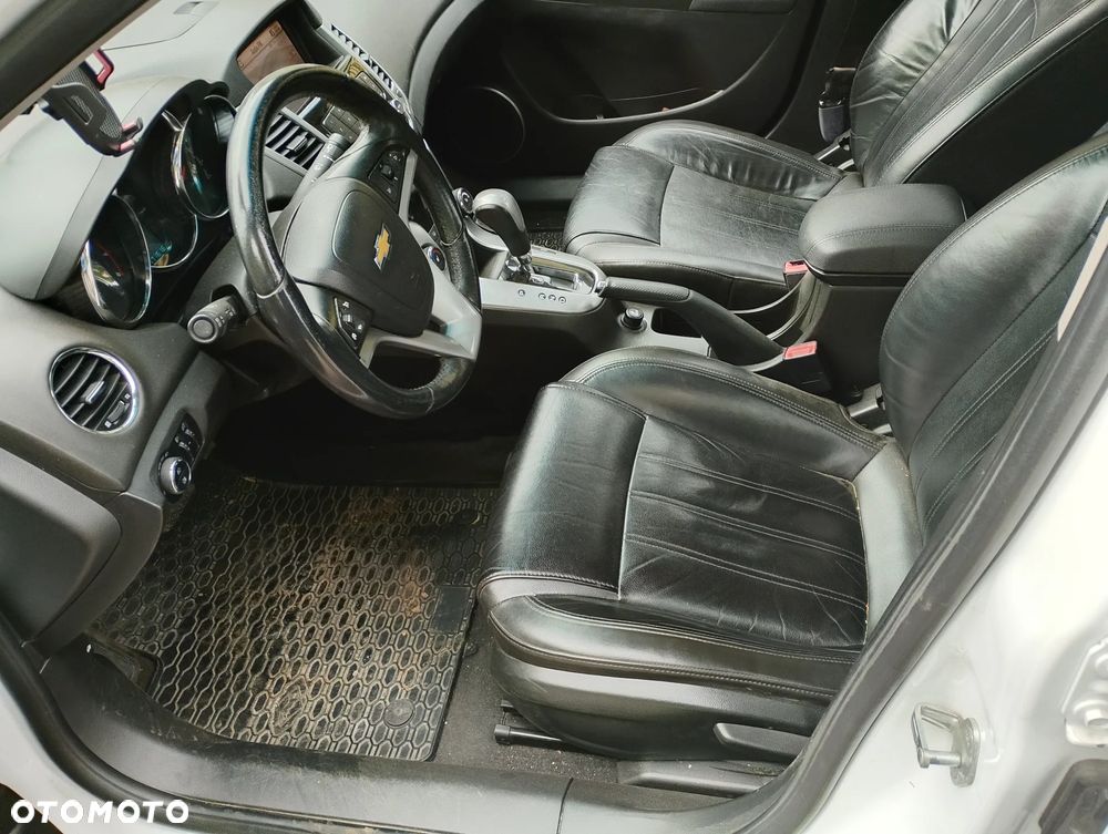 Chevrolet Cruze 1.8 Automatik LTZ - 4