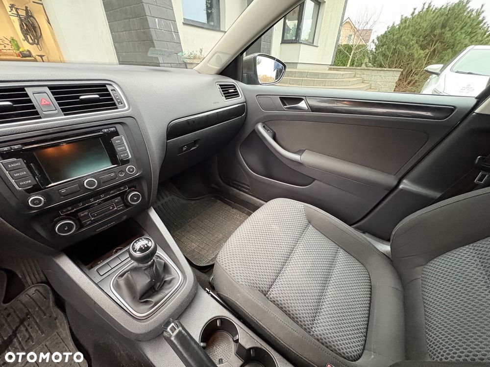 Volkswagen Jetta 1.4 TSI Comfortline - 19