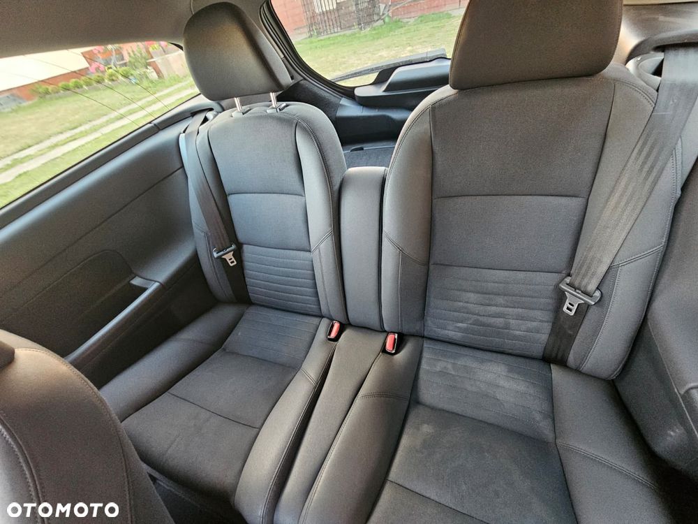 Volvo C30 1.6 - 25