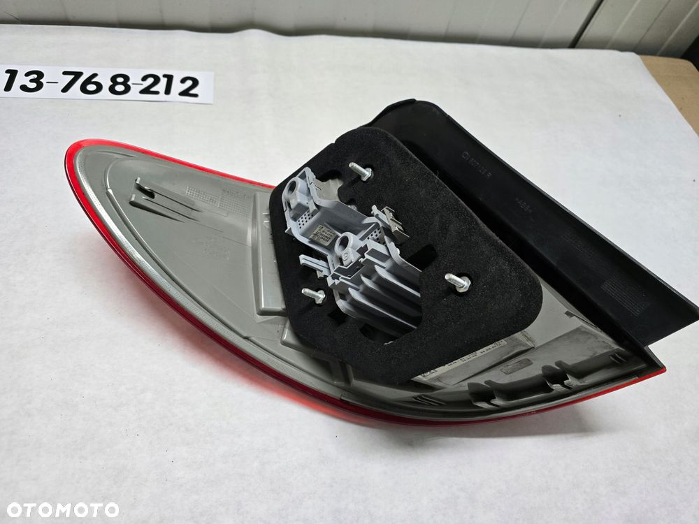 LAMPA PRAWA TYŁ 2468200664 MERCEDES W246 LED - 6