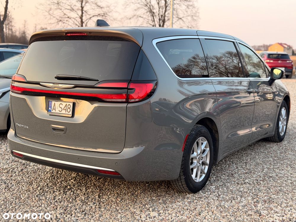 Chrysler Pacifica - 19