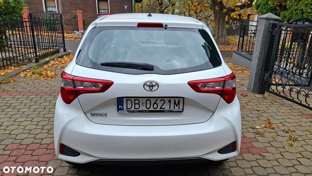 Toyota Yaris 1.0 Active EU6 - 7