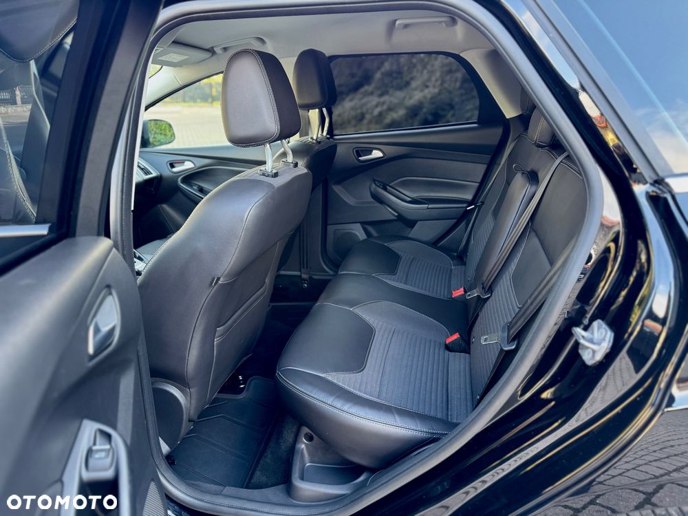 Ford Focus 2.0 EcoBlue Titanium Business - 11