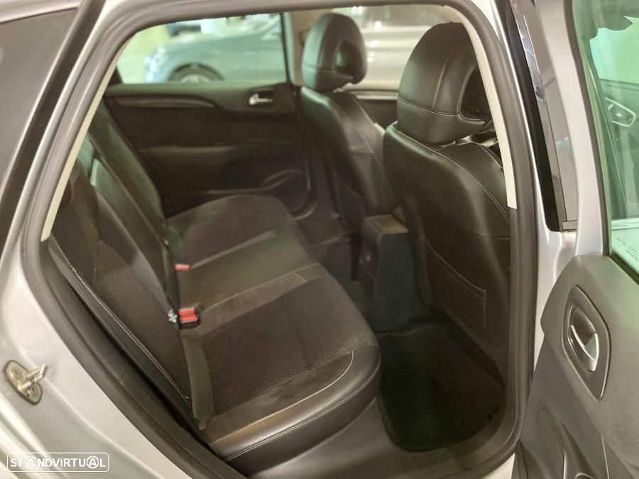 Citroën C4 1.6 e-HDi Exclusive CMP6 - 21