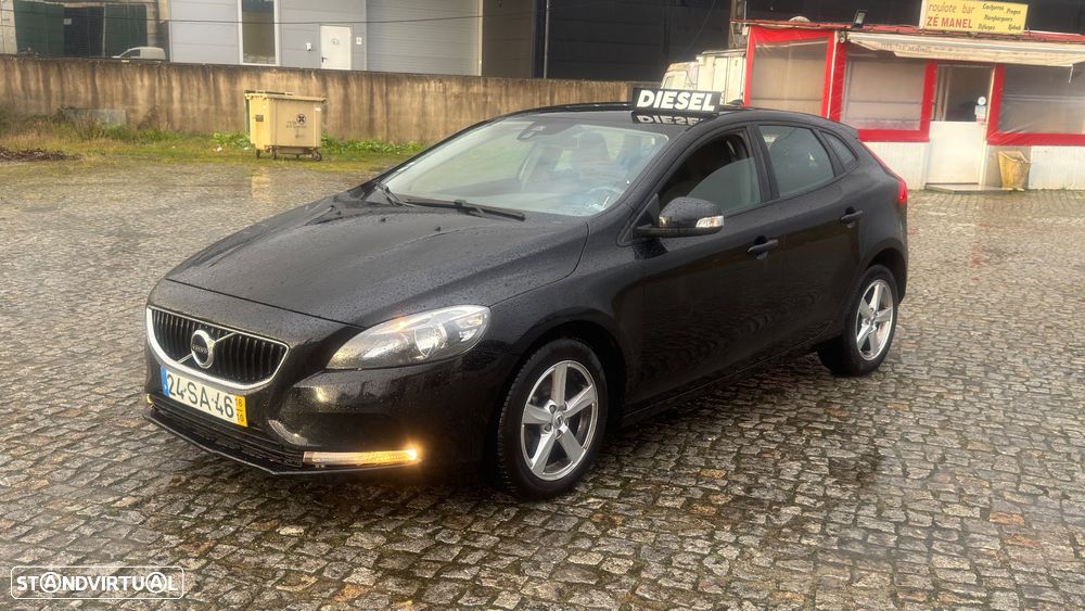 Volvo V40 2.0 D2 Momentum Eco - 2