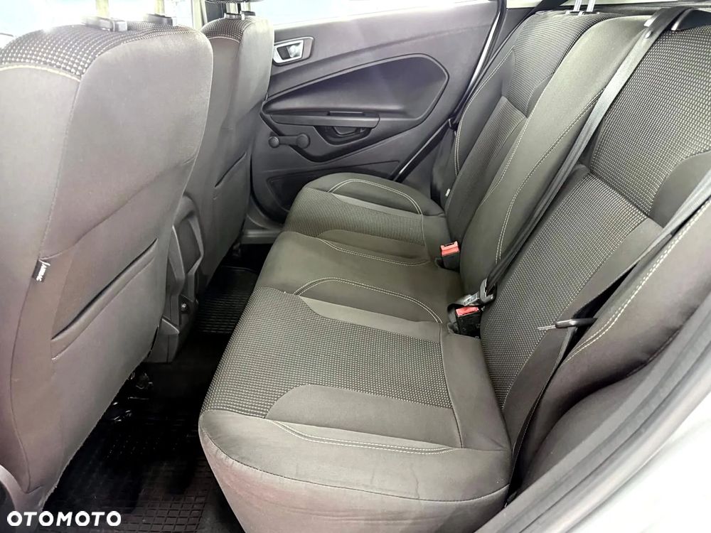 Ford Fiesta 1.5 TDCi Titanium - 19