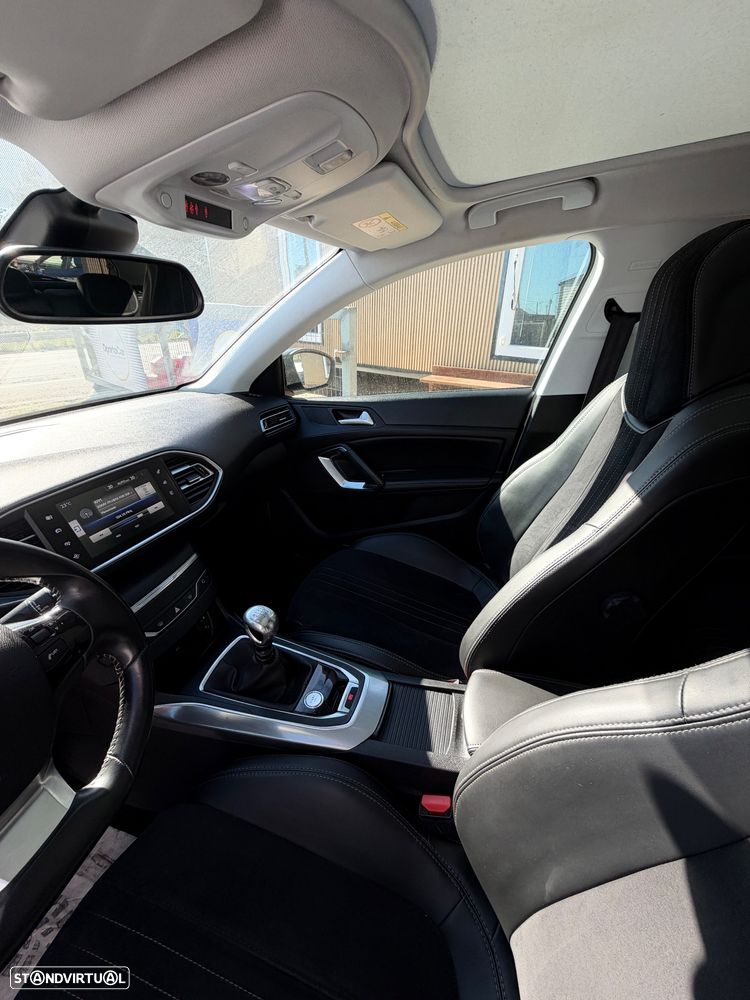 Peugeot 308 1.6 BlueHDi Allure J18 - 18