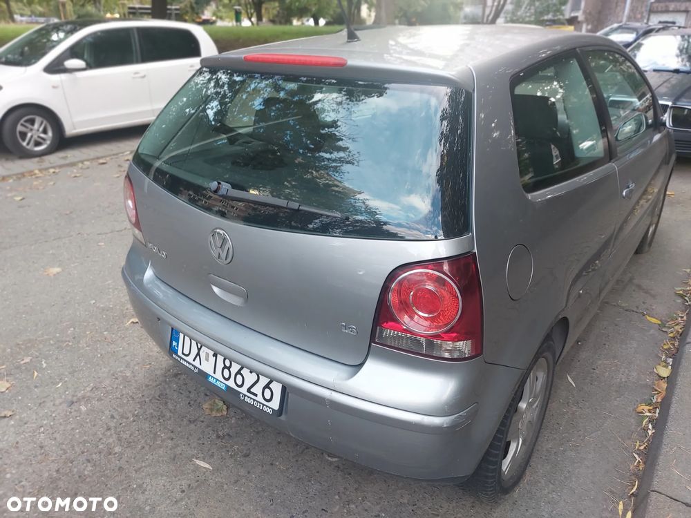 Volkswagen Polo - 2