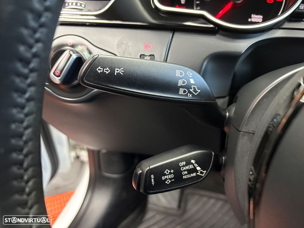 Audi A5 2.0 TDI quattro S tronic S-line - 44