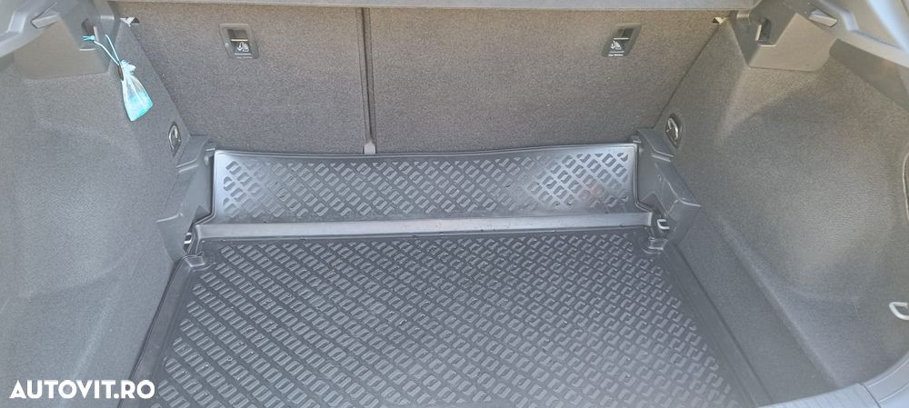 Volkswagen T-Roc 1.6 TDI Base - 6
