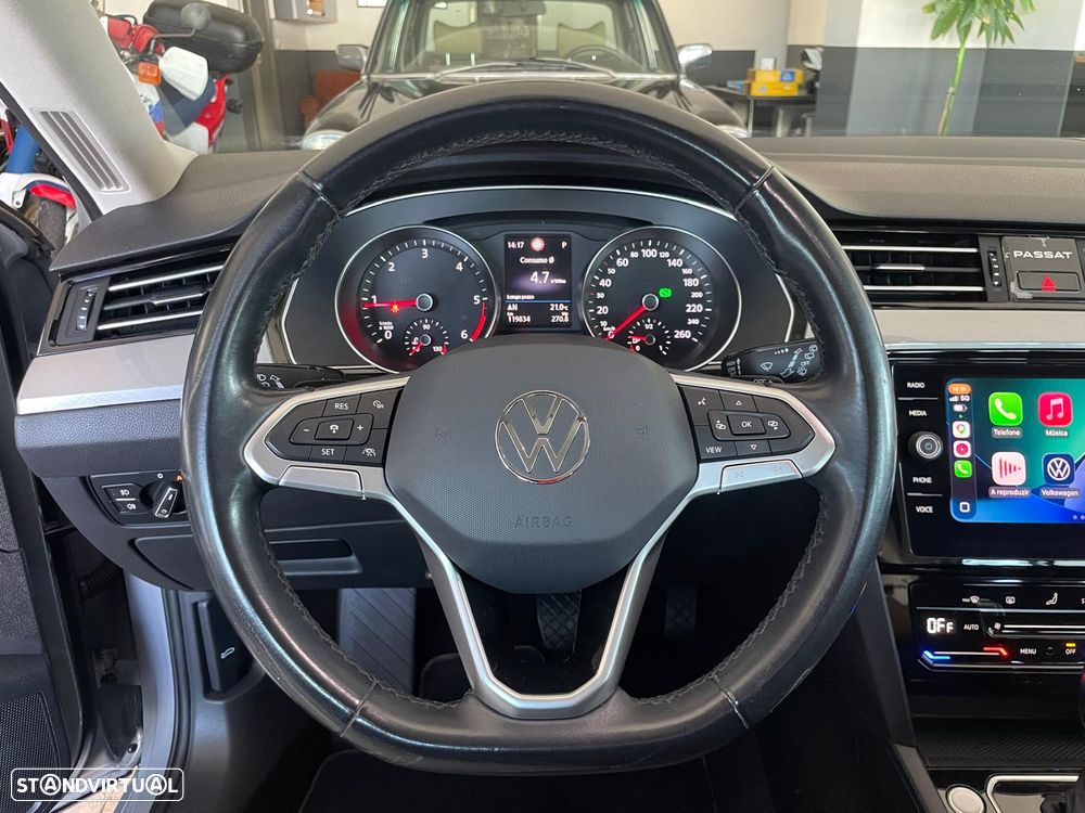 VW Passat Variant 2.0 TDi Business DSG - 13