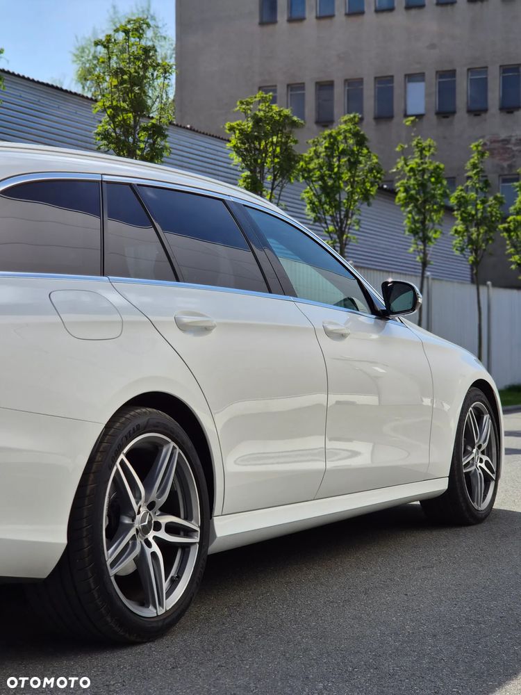 Mercedes-Benz Klasa E 220 d 4-Matic AMG - 23
