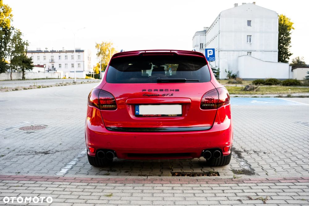 Porsche Cayenne GTS - 4