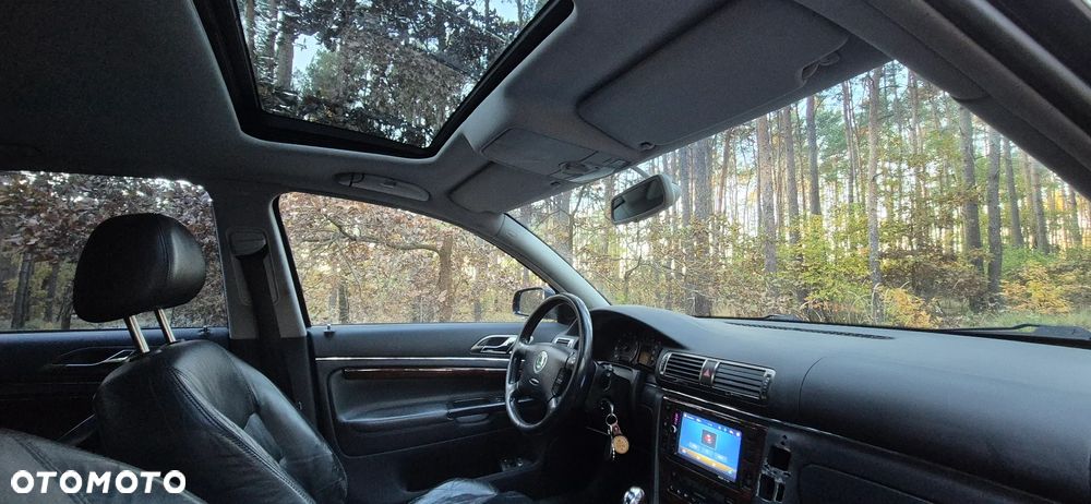 Skoda Superb 2.8 V6 Elegance - 9