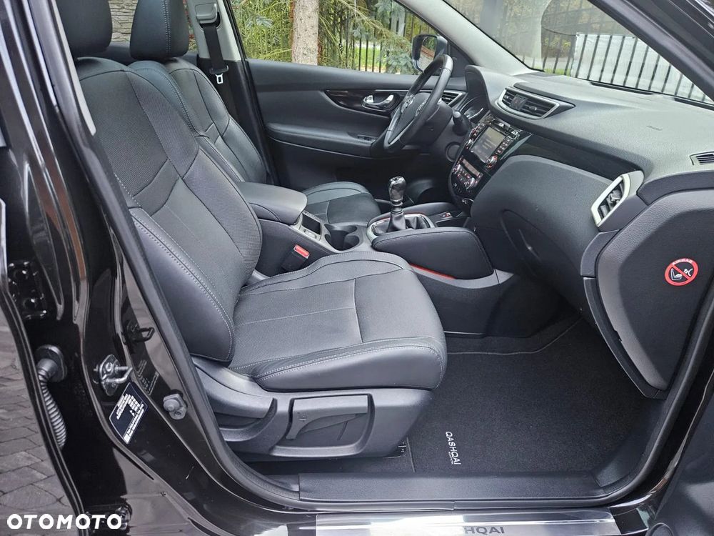 Nissan Qashqai 1.6 DIG-T TEKNA+ - 22