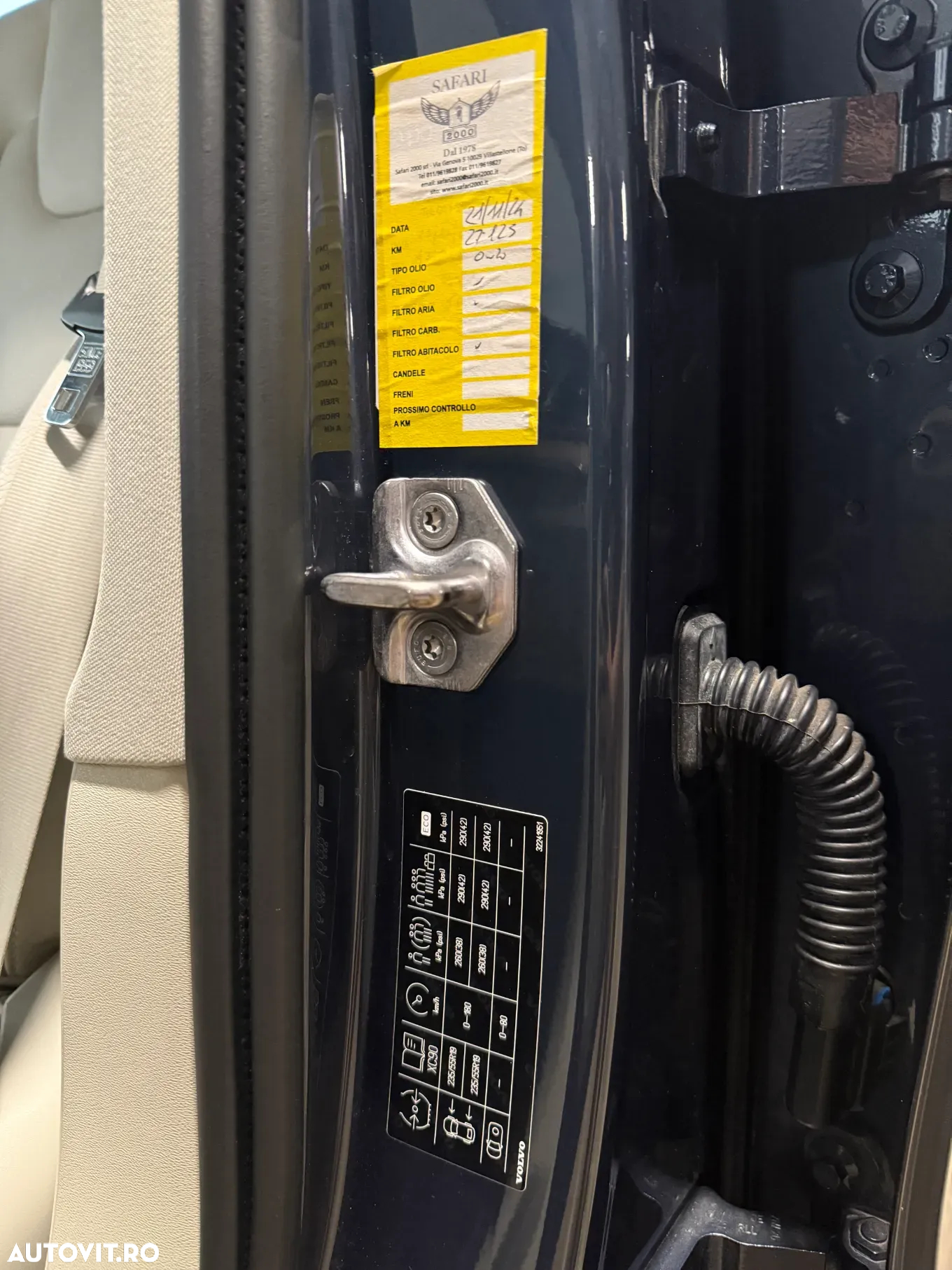 Volvo XC 90 T8 AWD Recharge Geartronic Inscription Expression - 26