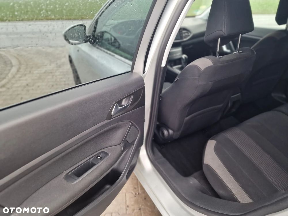 Peugeot 308 BlueHDi 100 Stop & Start Business-Line - 14