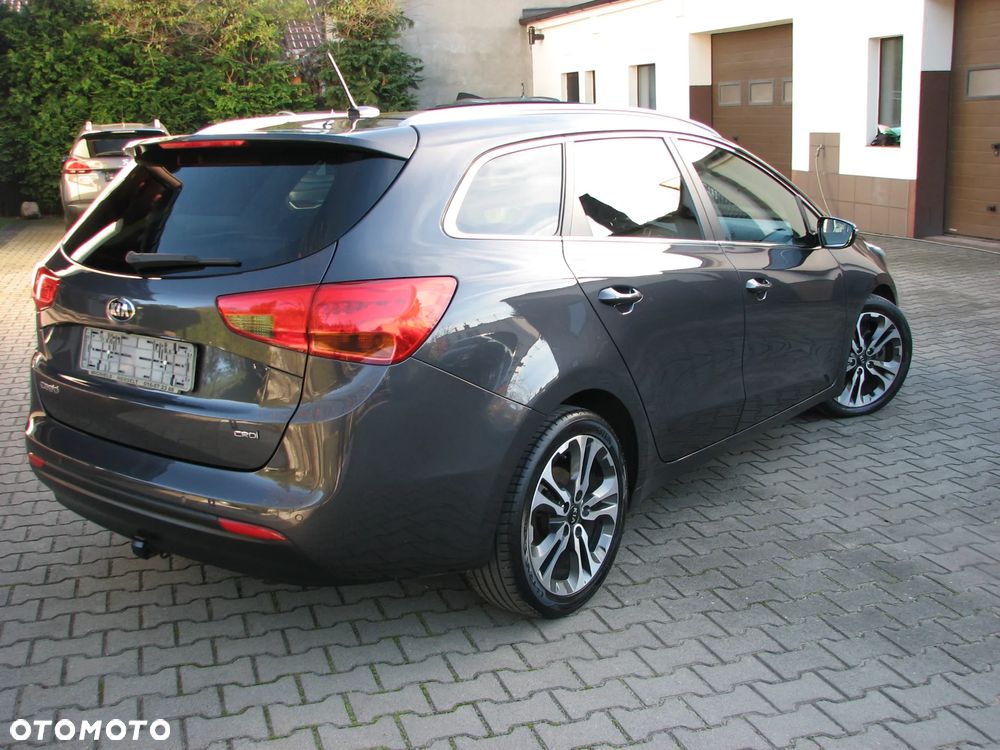 Kia Ceed 1.6 CRDi 128 Platinum Edition - 2