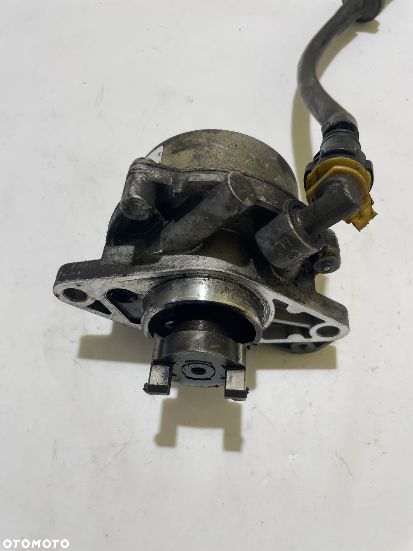 POMPA VACUM OPEL CORSA D - 2