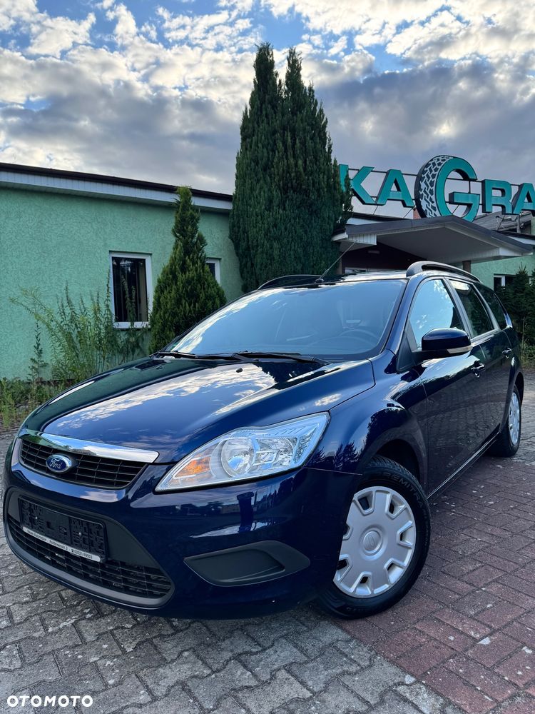 Ford Focus 1.6 Trend + - 1