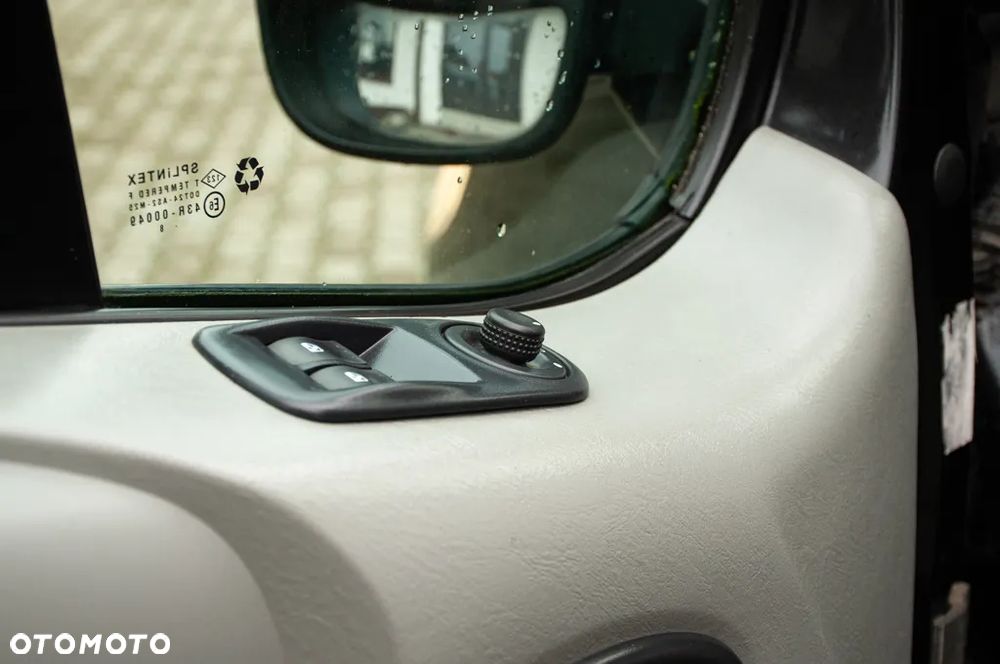 Nissan Primastar - 28