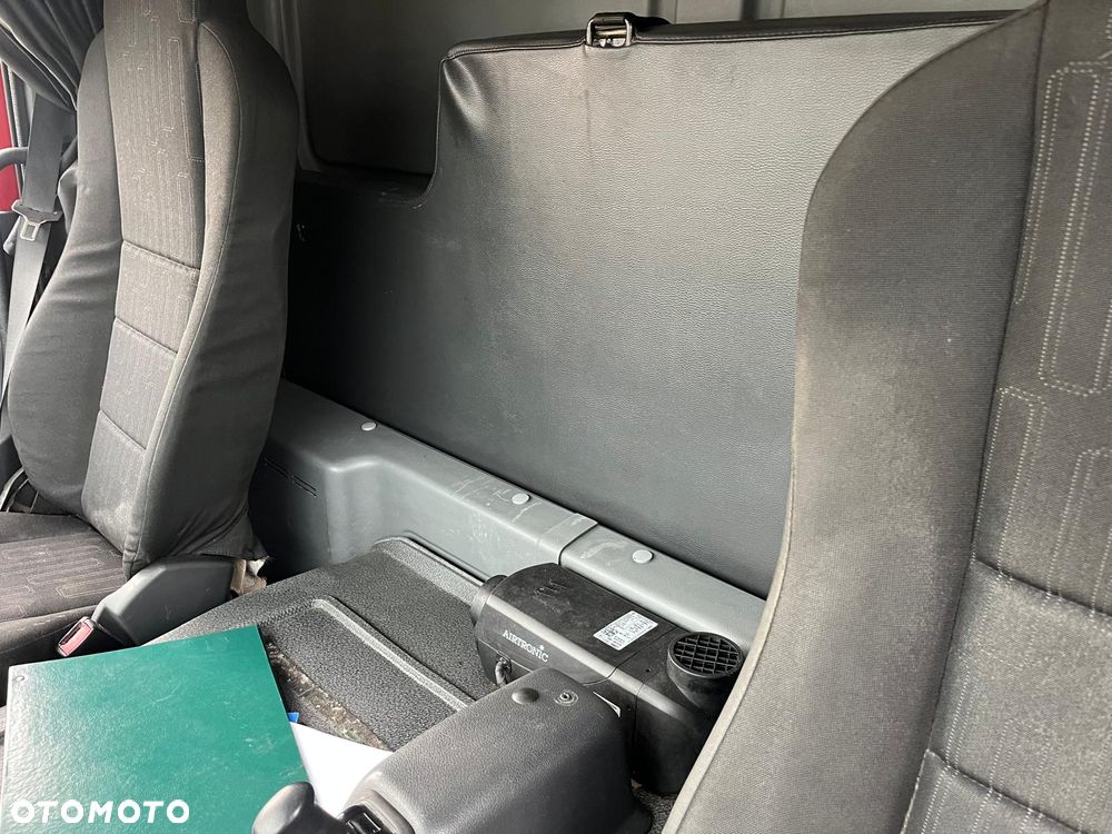 Mercedes-Benz ATEGO - 10