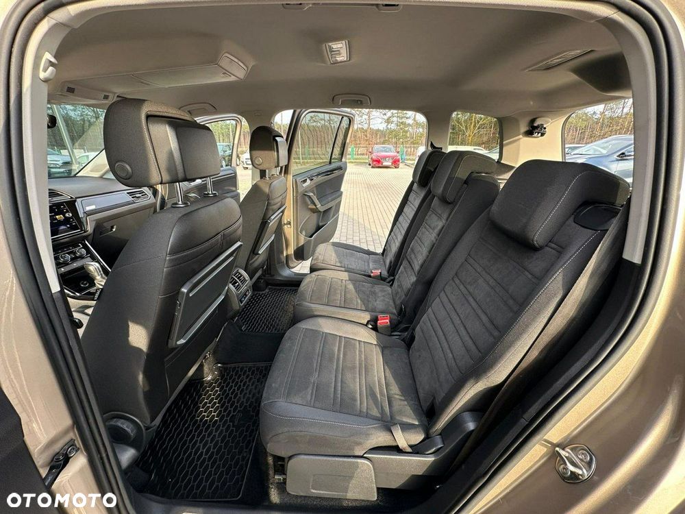 Volkswagen Touran 1.4 TSI BMT Highline DSG - 12