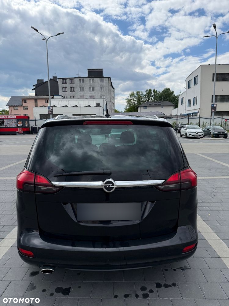 Opel Zafira - 2