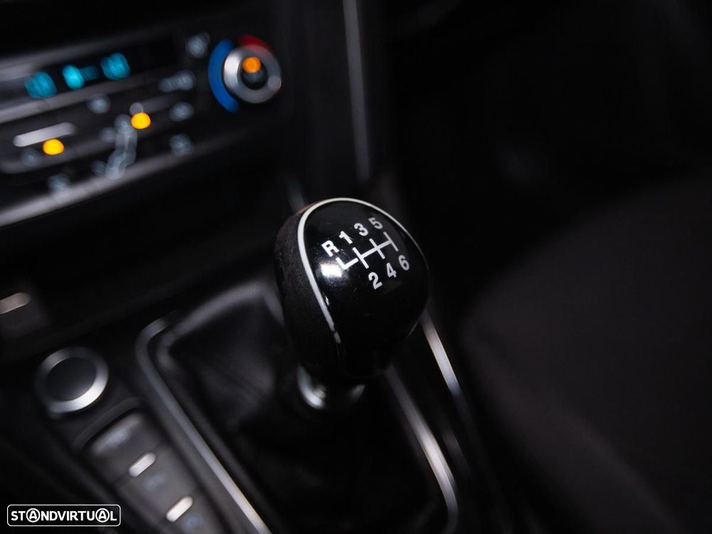 Ford Focus SW - 18