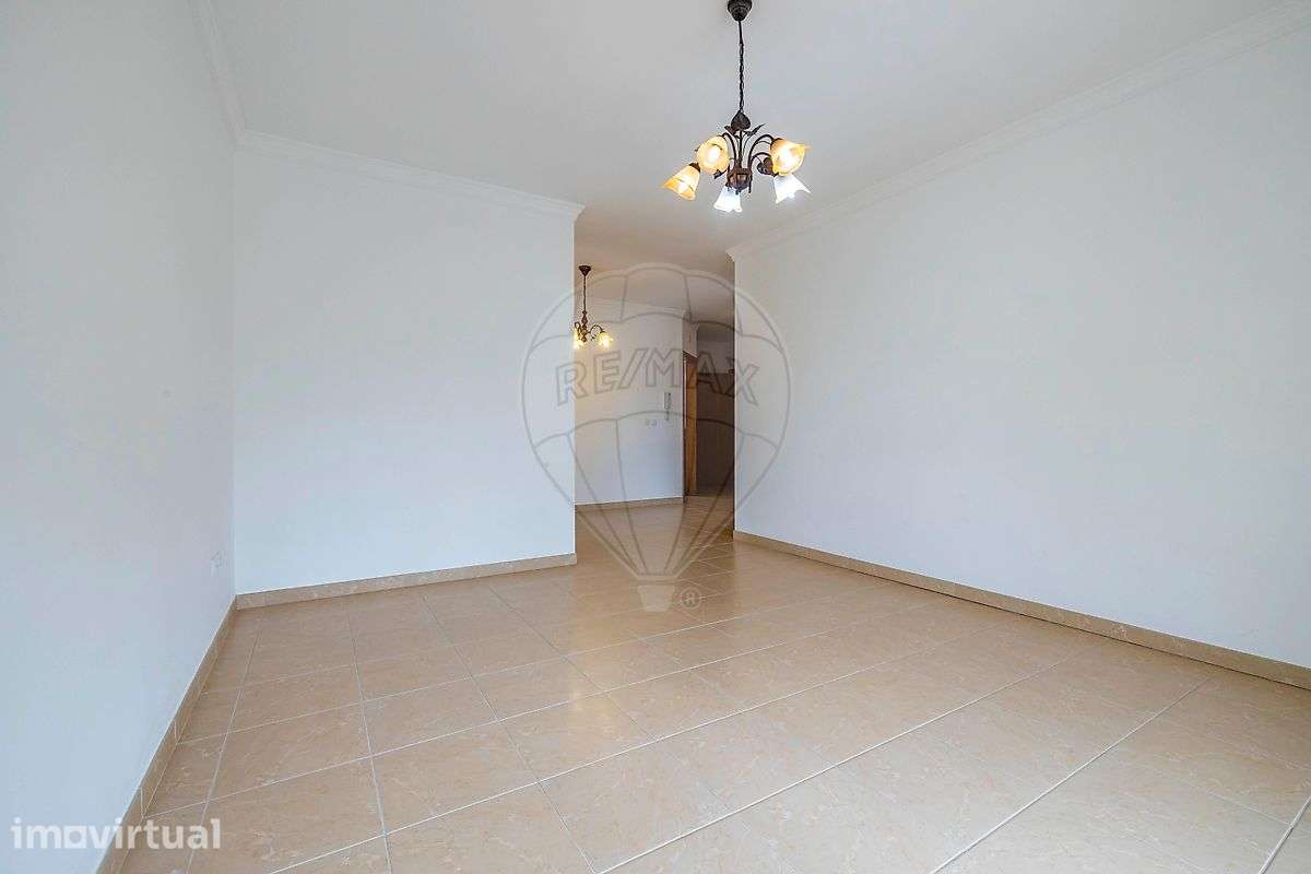 Apartamento T2 para arrendamento - Grande imagem: 2/21