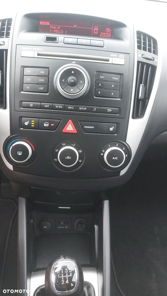Kia Ceed 1.4 CVVT LX Basis - 18