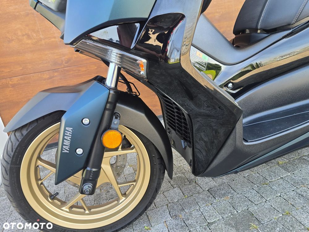 Yamaha X-max - 24