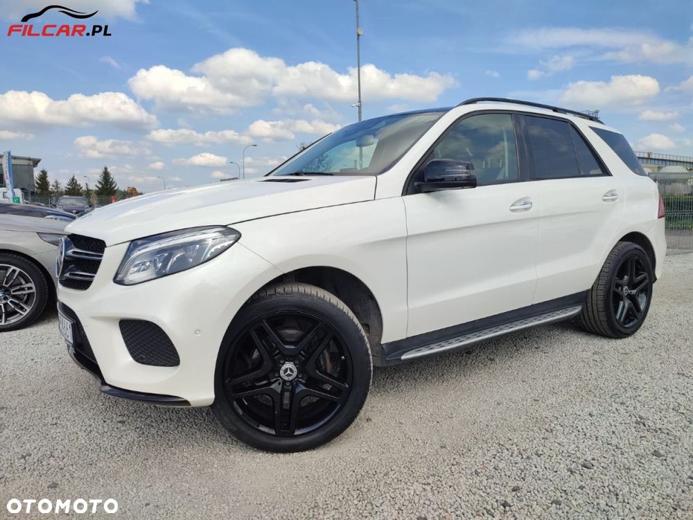 Mercedes-Benz GLE - 24