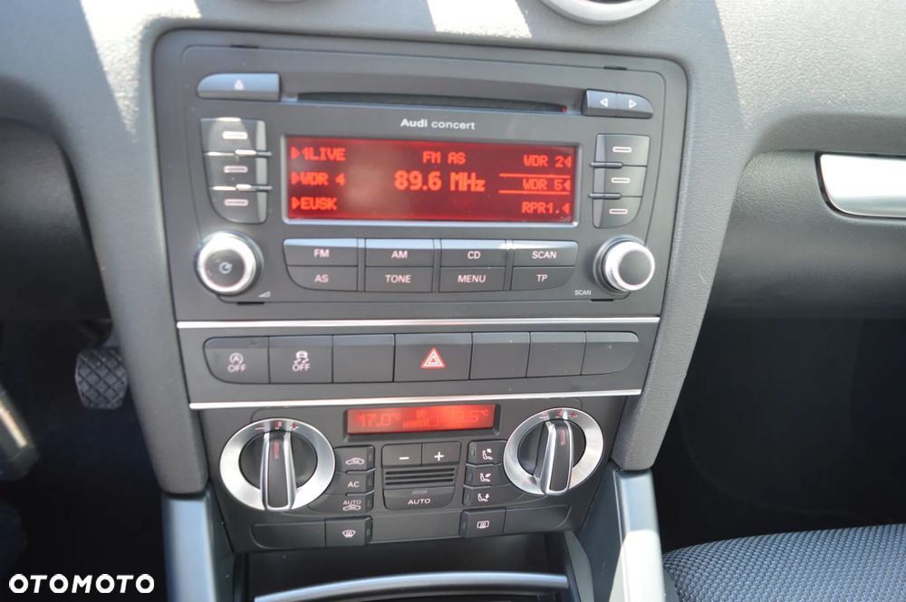 Audi A3 3-drzwiowe 1.6 TDI DPF Ambiente - 13
