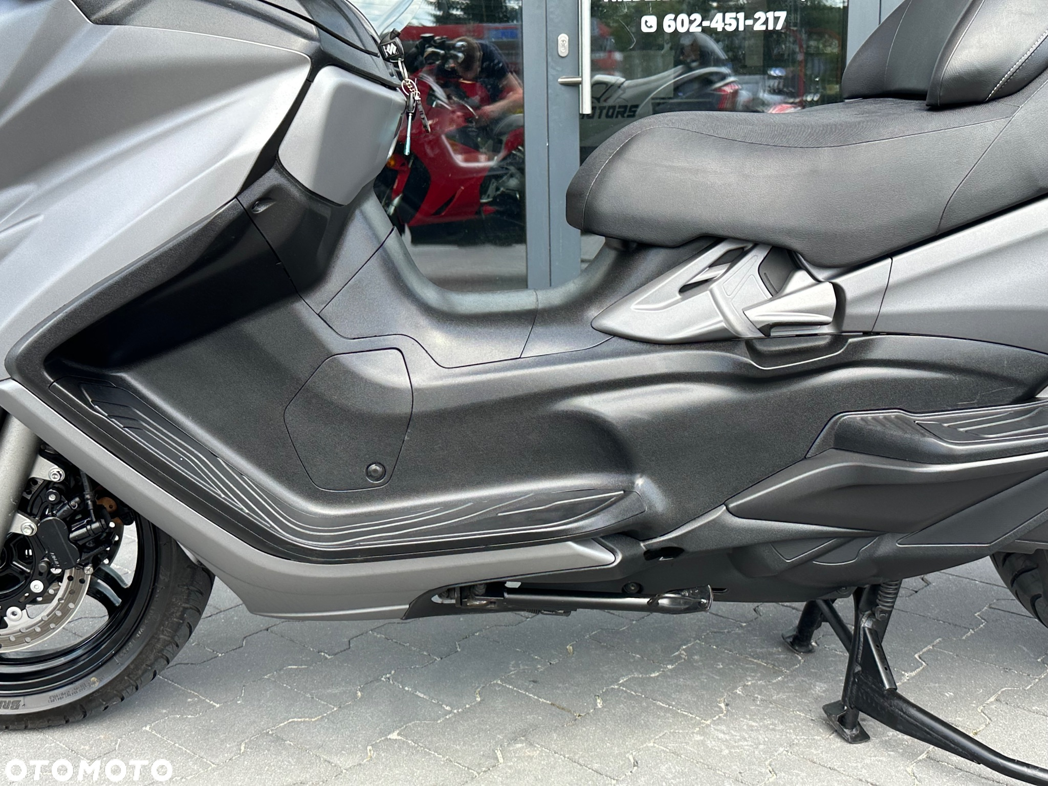 Suzuki Burgman - 33