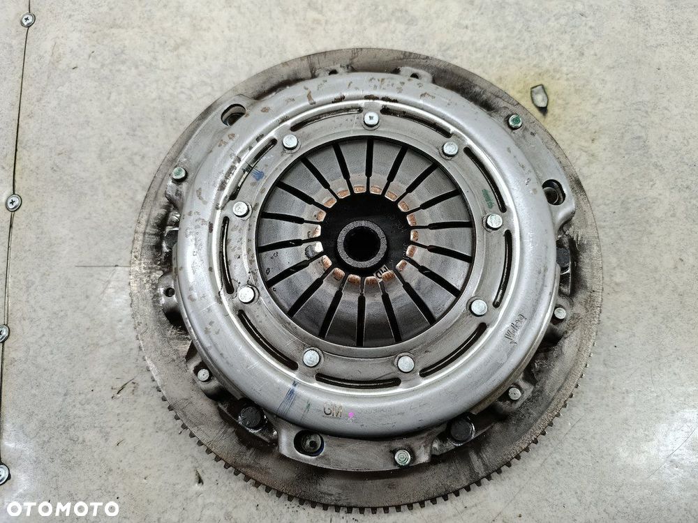 SPRZĘGŁO KOMPLETNE OPEL CORSA E 55594657 55565534 366190010   VALEO 1.2 - 2