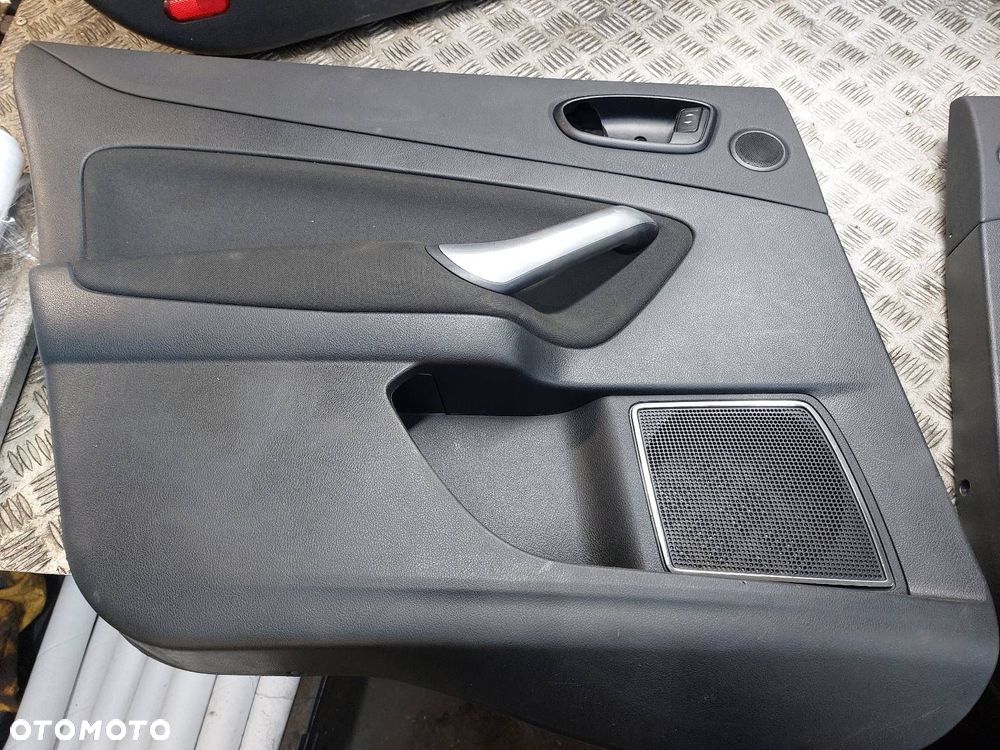 BOCZKI DRZWI KOMPLET 1/4  FORD MONDEO MK4 - 6
