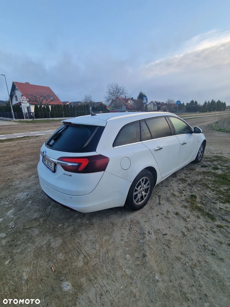 Opel Insignia - 8