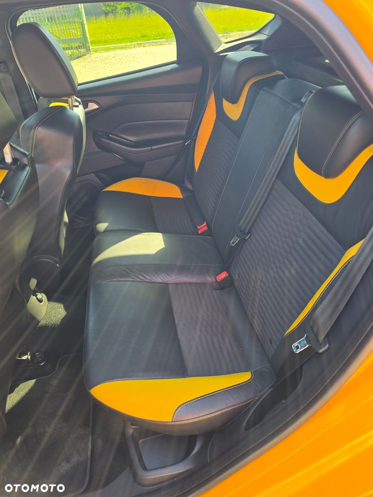 Ford Focus ST - 5