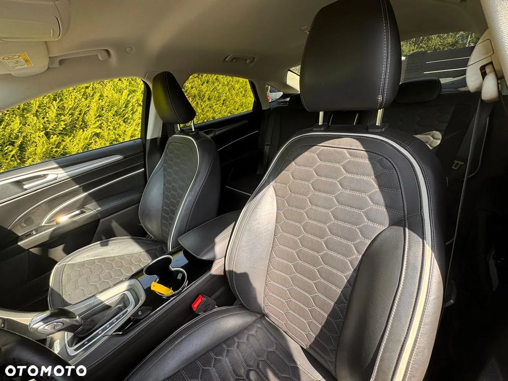 Ford Mondeo 2.0 Hybrid Vignale Plus - 11